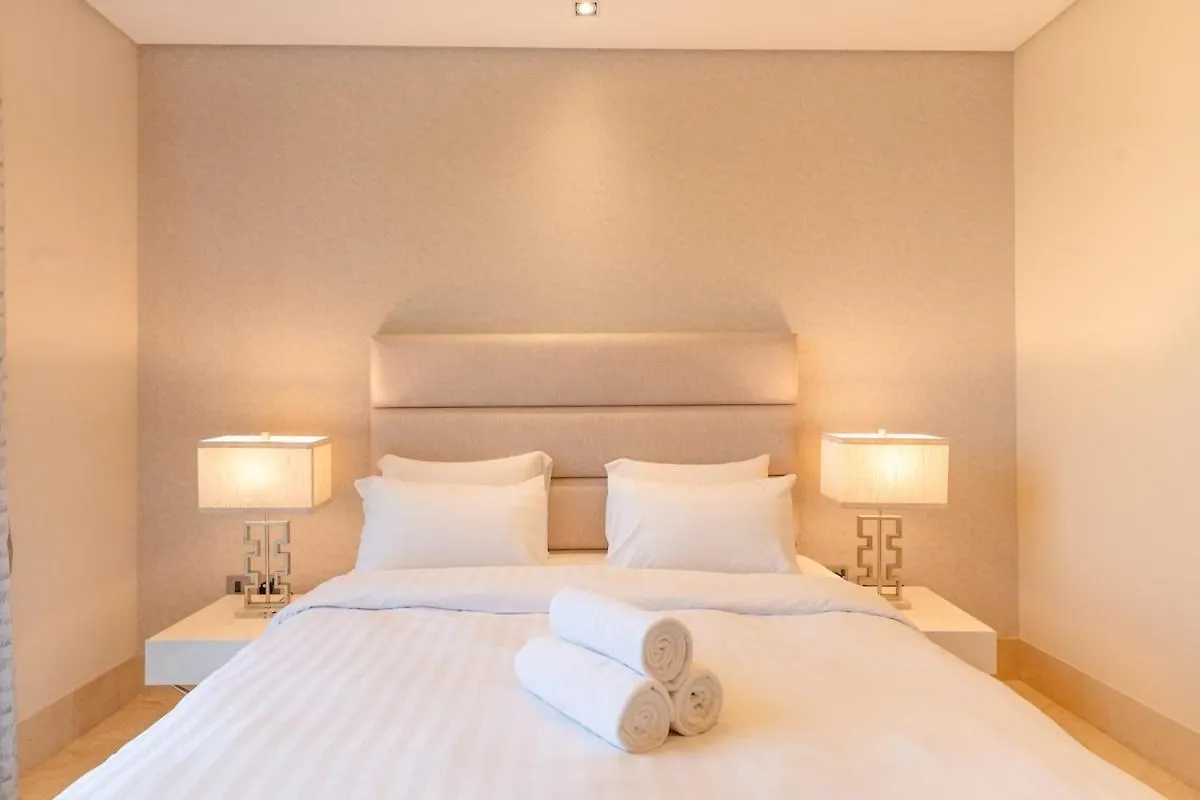 3 Bed With Private Beach In Palm Jumeirah Dubai Apartment