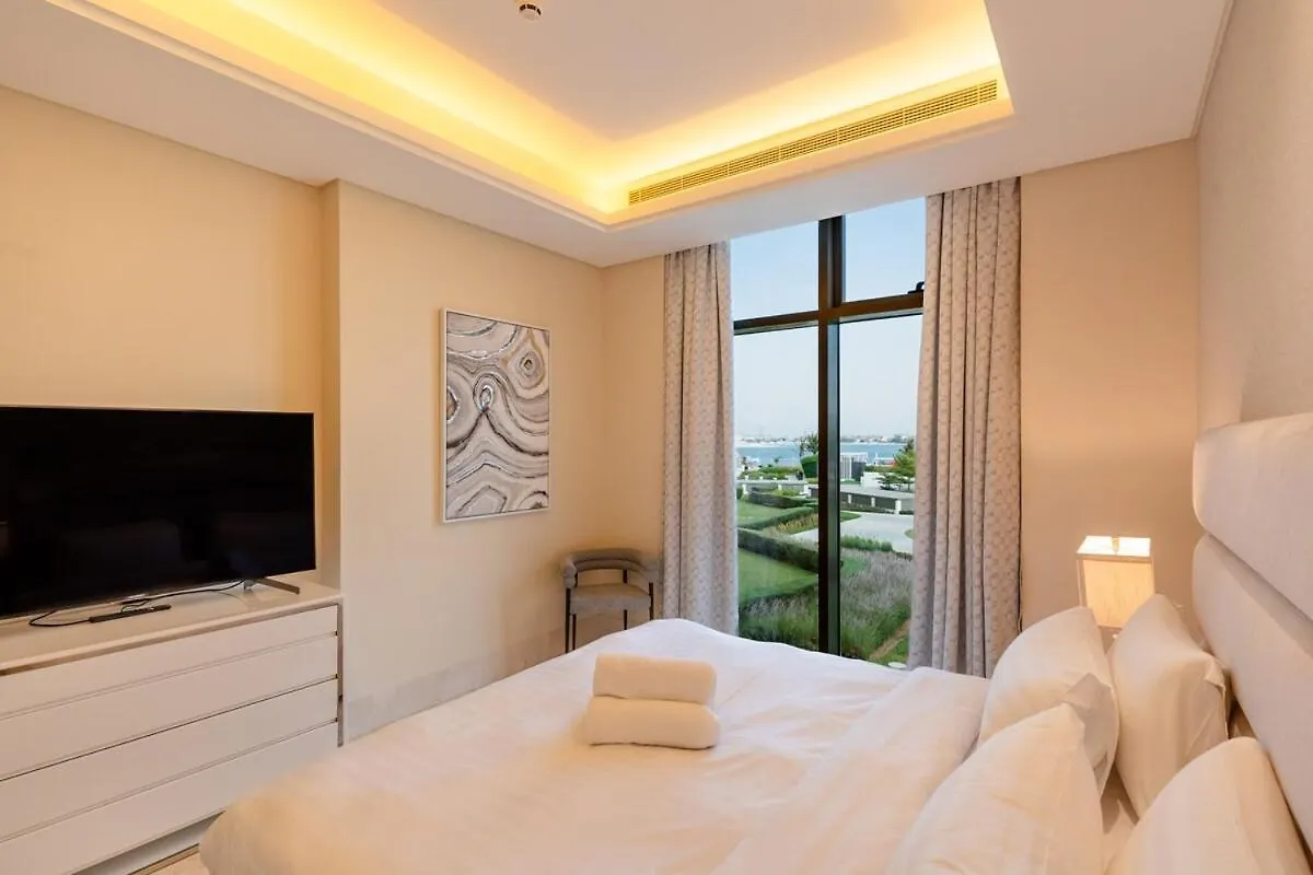 Apartment 3 Bed With Private Beach In Palm Jumeirah Dubai