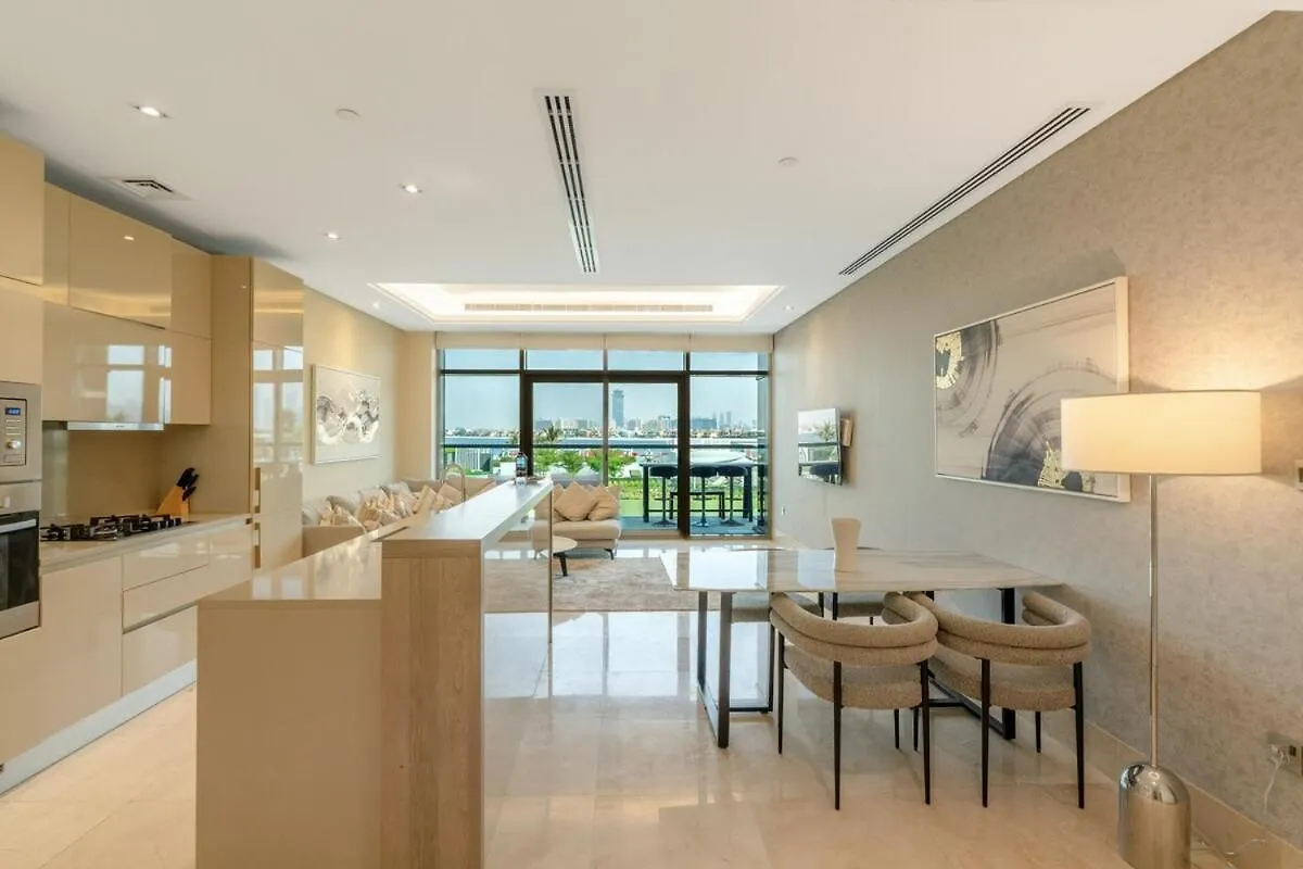 Apartment 3 Bed With Private Beach In Palm Jumeirah Dubai