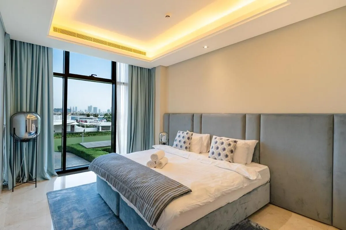 3 Bed With Private Beach In Palm Jumeirah Dubai